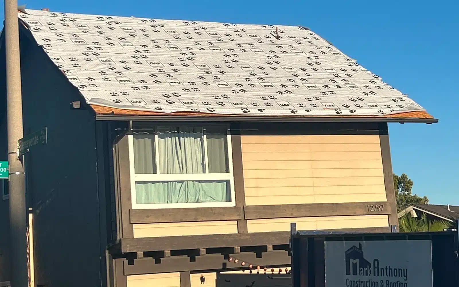 Roof preparation for Title 24 compliant cool roof during solar roof replacement in Rancho Peñasquitos, CA