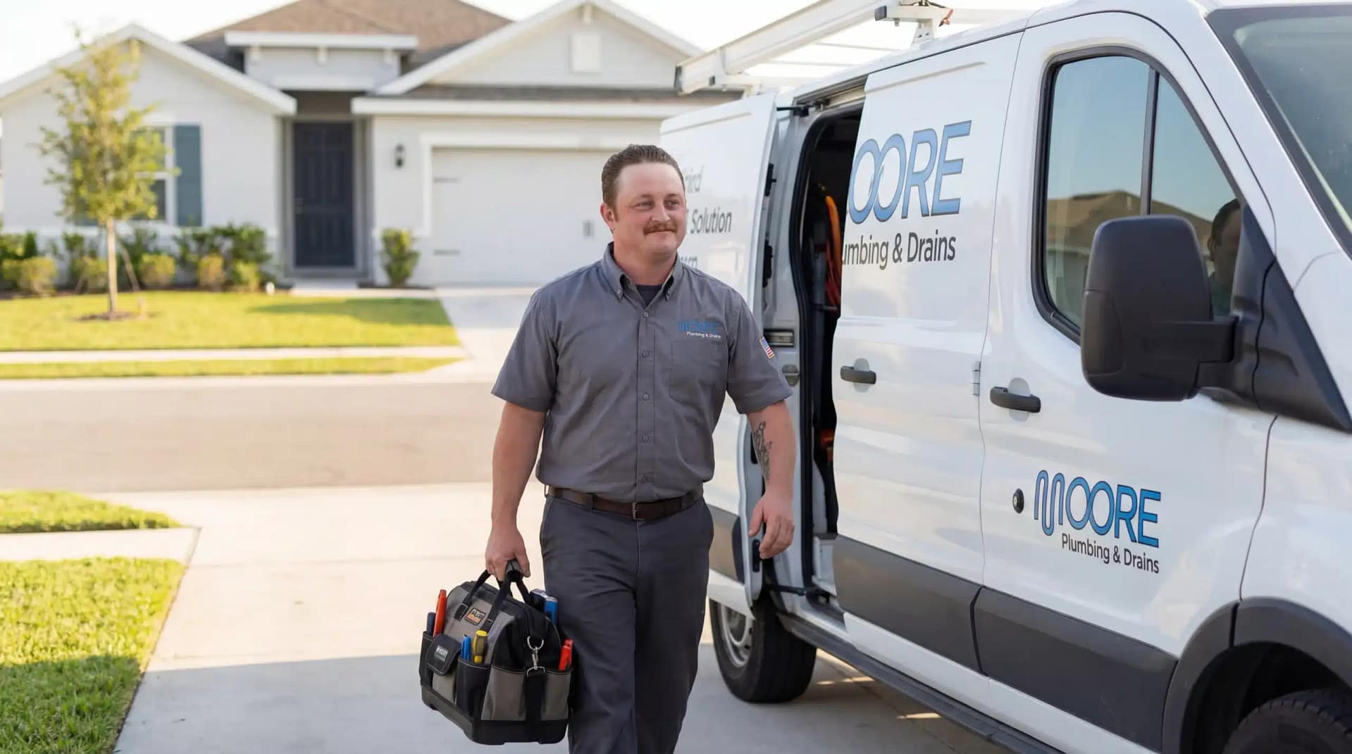 plumber_arriving_service_call Leak Detection Plumber Smiling in San Marcos CA